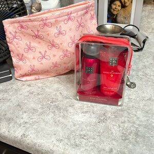 RITUALS Ayurveda Beauty To Go Shower Gel & Body Cream gift set (Limited Edition)